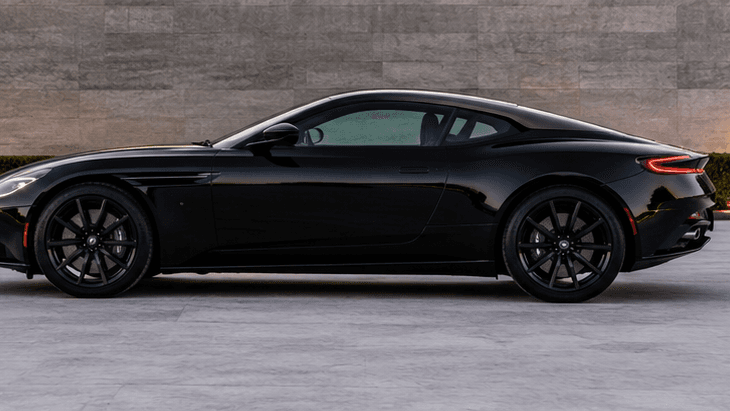 Aston Martin DB11 V8 — Lateral